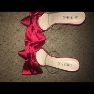 Bow red heels